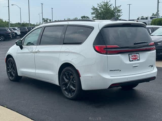 2024 Chrysler Pacifica PACIFICA LIMITED AWD