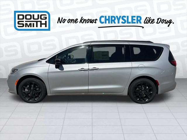 2024 Chrysler Pacifica PACIFICA LIMITED AWD