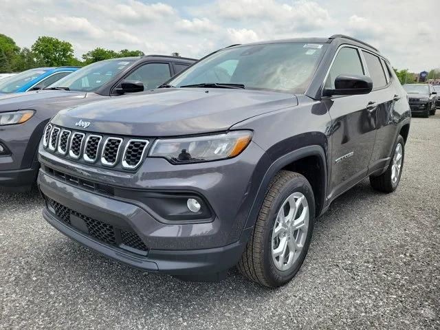 2024 Jeep Compass COMPASS LATITUDE 4X4