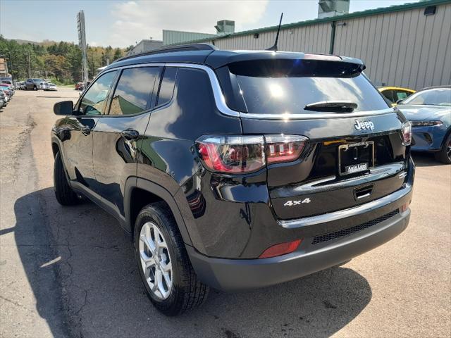 2024 Jeep Compass COMPASS LATITUDE 4X4