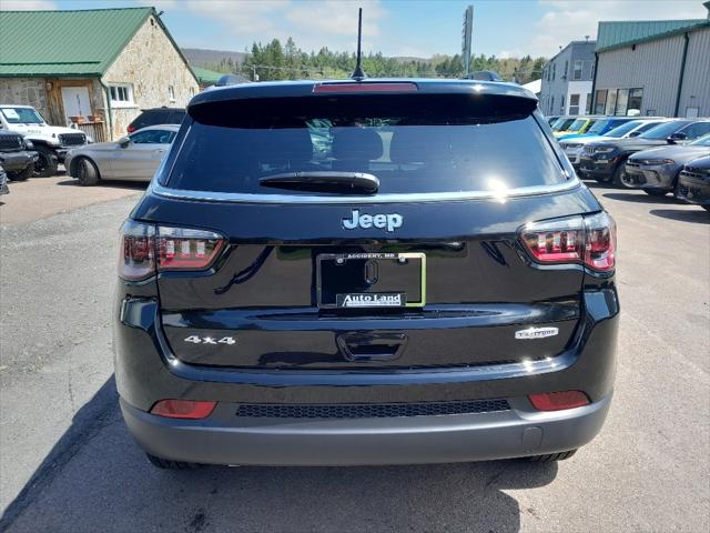 2024 Jeep Compass COMPASS LATITUDE 4X4