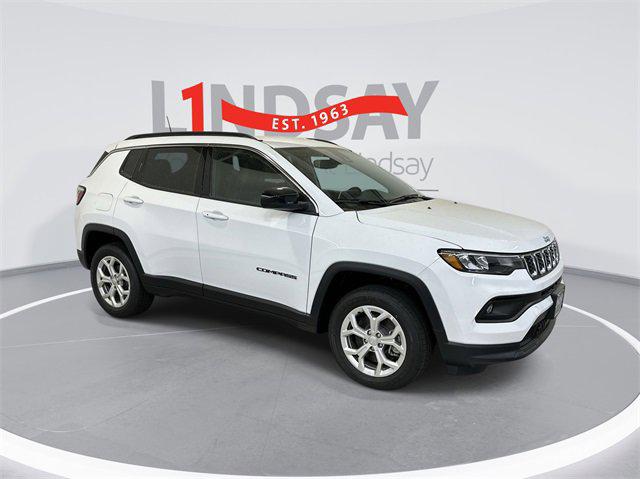 2024 Jeep Compass COMPASS LATITUDE 4X4