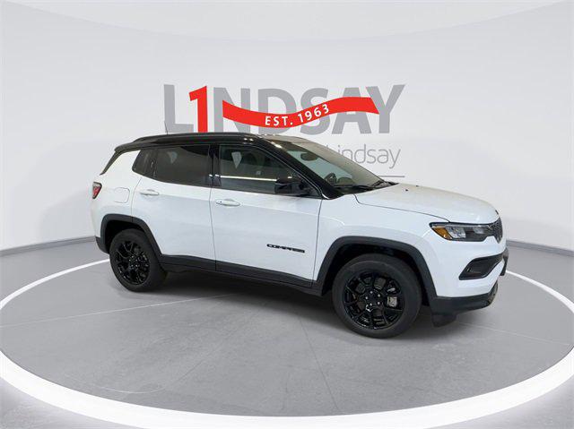 2024 Jeep Compass COMPASS LATITUDE 4X4