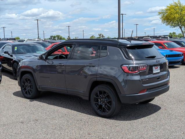 2024 Jeep Compass COMPASS LATITUDE 4X4