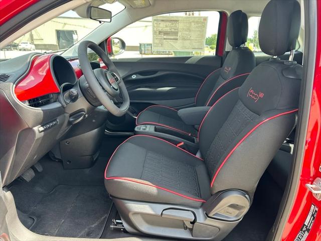 2024 Fiat FIAT 500e 500e INSPI(RED) 2024 Fiat FIAT 500e 500e INSPI(RED)