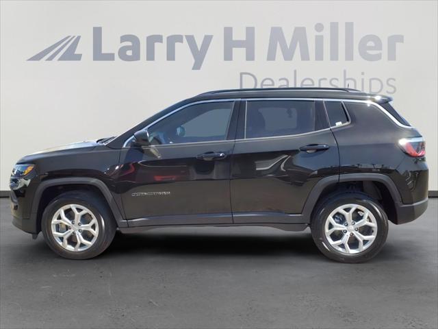 2024 Jeep Compass COMPASS LATITUDE 4X4