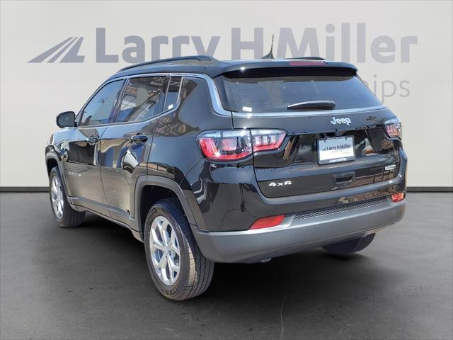 2024 Jeep Compass COMPASS LATITUDE 4X4