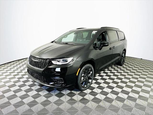 2024 Chrysler Pacifica PACIFICA LIMITED AWD