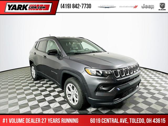 2024 Jeep Compass COMPASS LATITUDE 4X4