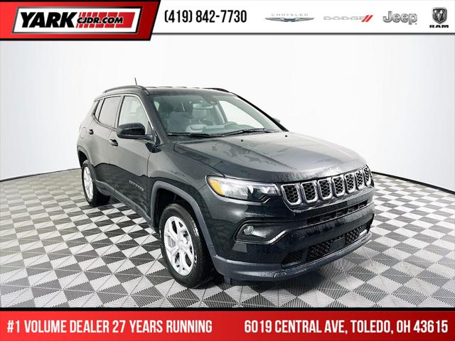 2024 Jeep Compass COMPASS LATITUDE 4X4