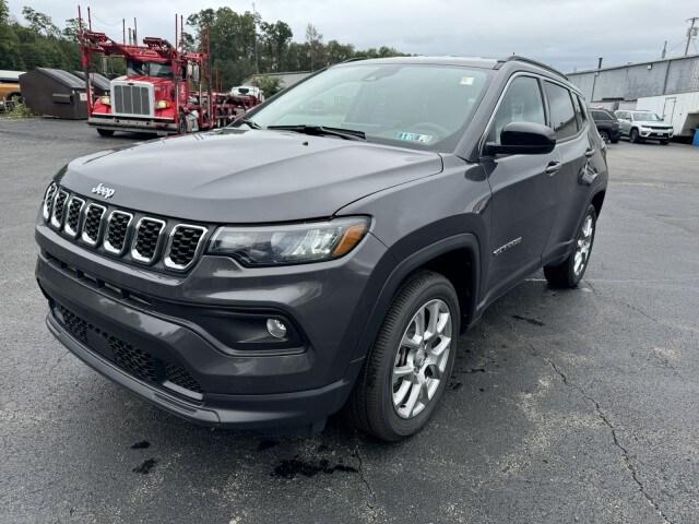 2024 Jeep Compass COMPASS LATITUDE LUX 4X4