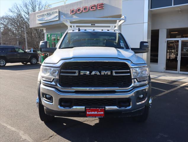 2024 RAM Ram 5500 Chassis Cab RAM 5500 TRADESMAN CHASSIS REGULAR CAB 4X4 84 CA