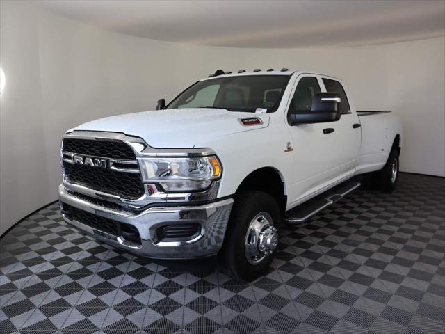 2024 RAM Ram 3500 RAM 3500 TRADESMAN CREW CAB 4X4 8 BOX