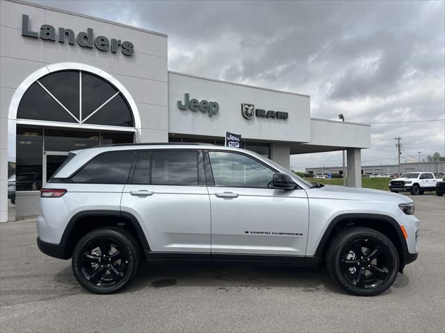 2024 Jeep Grand Cherokee GRAND CHEROKEE ALTITUDE 4X4