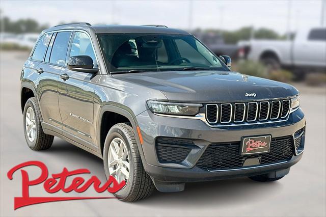 2024 Jeep Grand Cherokee GRAND CHEROKEE LAREDO X 4X4