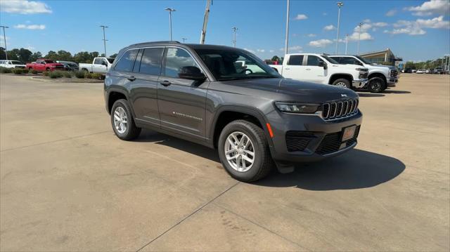 2024 Jeep Grand Cherokee GRAND CHEROKEE LAREDO X 4X4