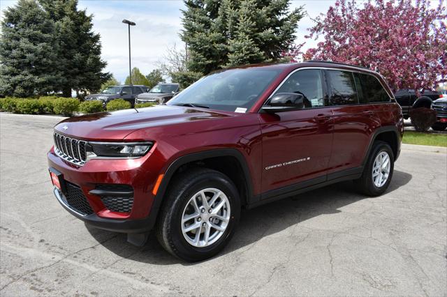 2024 Jeep Grand Cherokee GRAND CHEROKEE LAREDO X 4X4