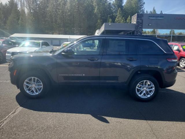 2024 Jeep Grand Cherokee GRAND CHEROKEE LAREDO X 4X4