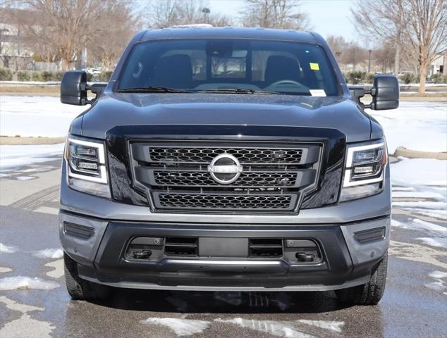 2024 Nissan TITAN Crew Cab SV 4x2