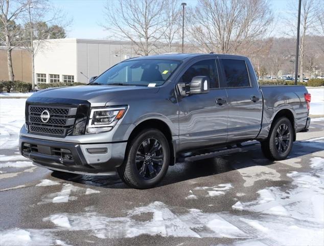 2024 Nissan TITAN Crew Cab SV 4x2