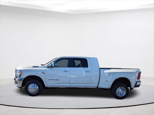 2022 RAM 3500 Limited Longhorn Mega Cab 4x4 64 Box