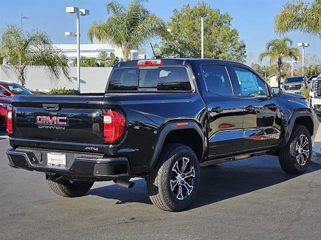 2023 GMC Canyon 4WD Crew Cab Short Box AT4 21