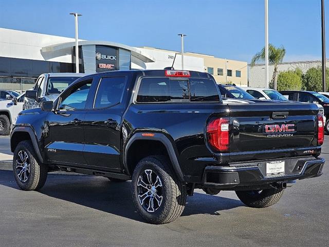 2023 GMC Canyon 4WD Crew Cab Short Box AT4 19