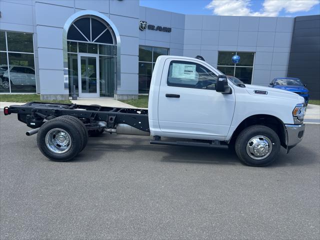 2024 RAM Ram 3500 Chassis Cab RAM 3500 TRADESMAN CHASSIS REGULAR CAB 4X4 60 CA