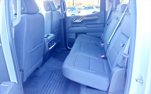 2024 GMC Sierra 1500 4WD Crew Cab Short Box Elevation with 3SB