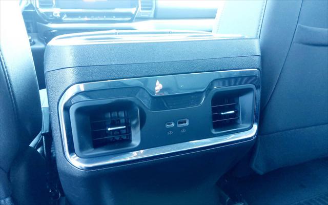2024 GMC Sierra 1500 4WD Crew Cab Short Box Elevation with 3SB