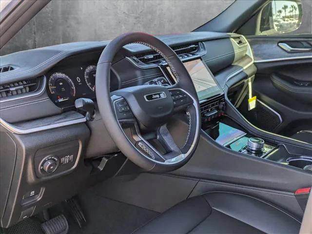 2024 Jeep Grand Cherokee GRAND CHEROKEE L LIMITED 4X4