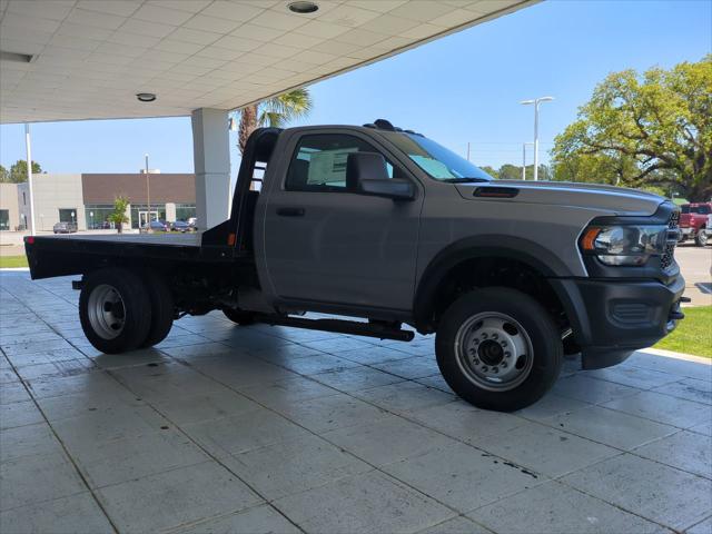 2024 RAM Ram 5500 Chassis Cab RAM 5500 TRADESMAN CHASSIS REGULAR CAB 4X4 60 CA