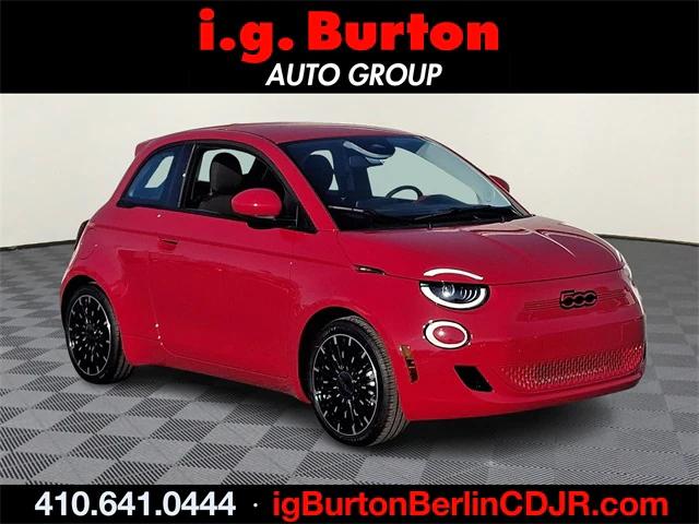 2024 Fiat FIAT 500e 500e INSPI(RED)