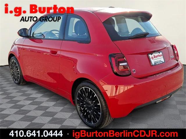 2024 Fiat FIAT 500e 500e INSPI(RED)