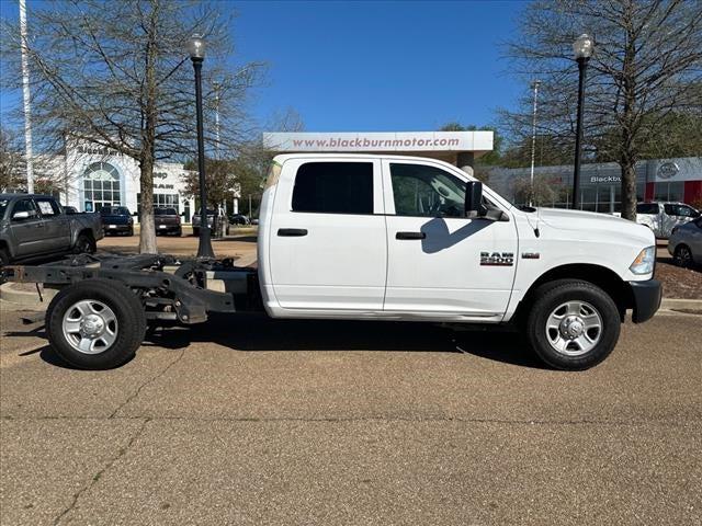 2017 RAM 2500 Tradesman Crew Cab 4x2 8 Box