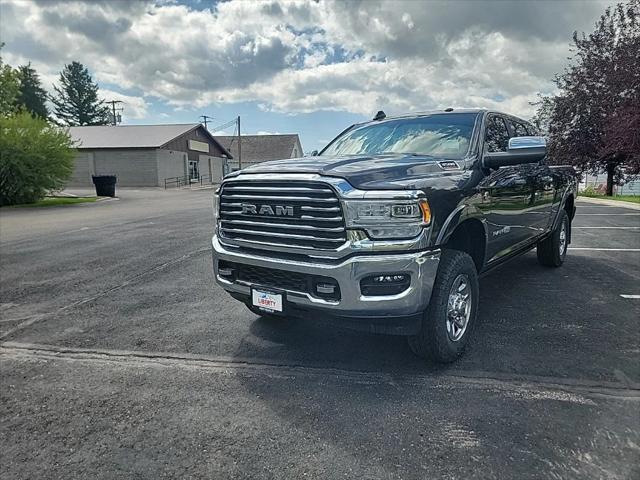 2022 RAM 3500 Limited Longhorn Mega Cab 4x4 64 Box