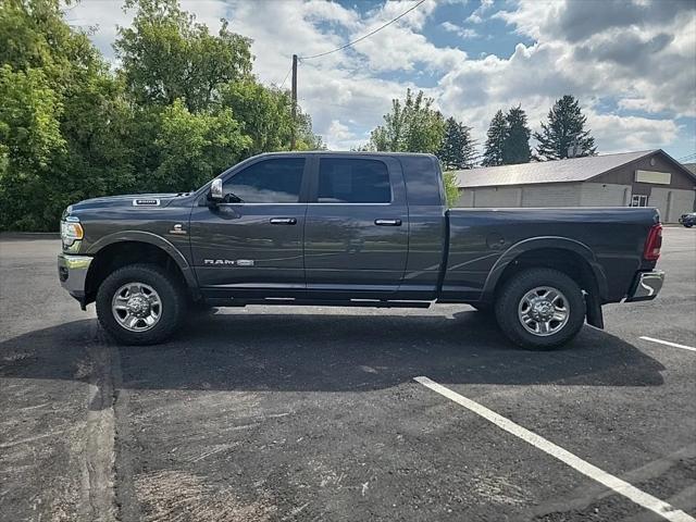 2022 RAM 3500 Limited Longhorn Mega Cab 4x4 64 Box