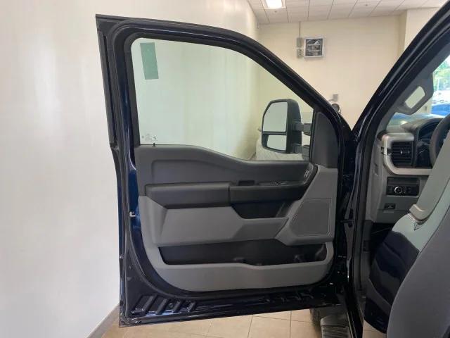 2024 Ford F-550 XL