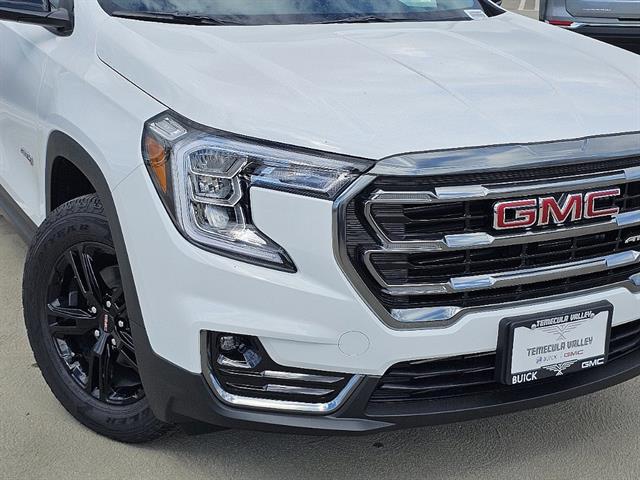 2024 GMC Terrain AWD AT4 14