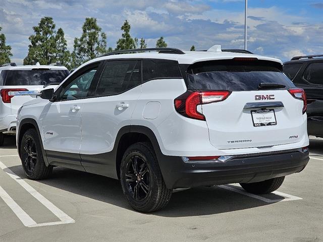 2024 GMC Terrain AWD AT4 19