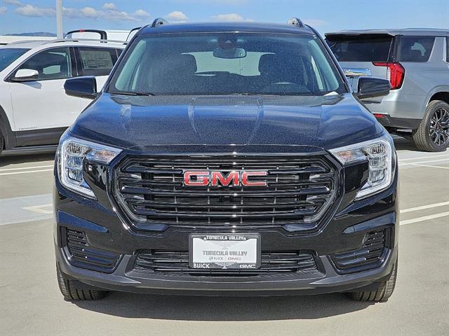 2024 GMC Terrain FWD SLE 17