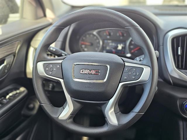 2024 GMC Terrain FWD SLE 31