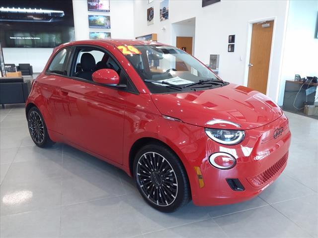 2024 Fiat FIAT 500e 500e INSPI(RED)