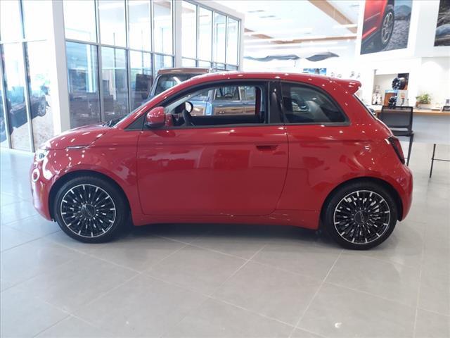 2024 Fiat FIAT 500e 500e INSPI(RED)