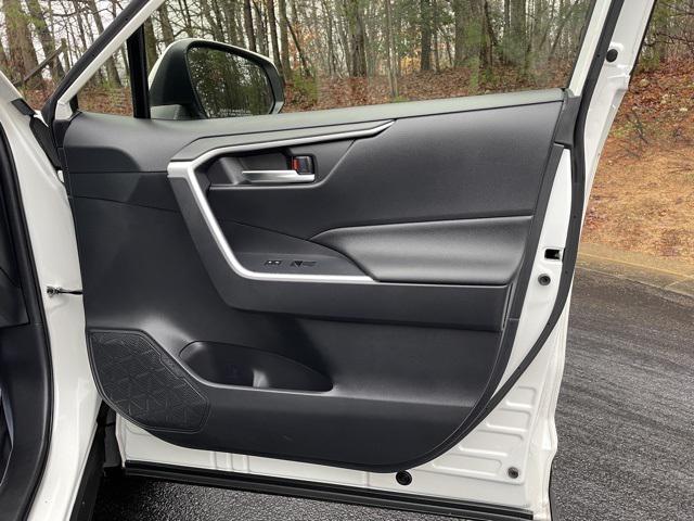 2021 Toyota RAV4 XLE Premium Hybrid