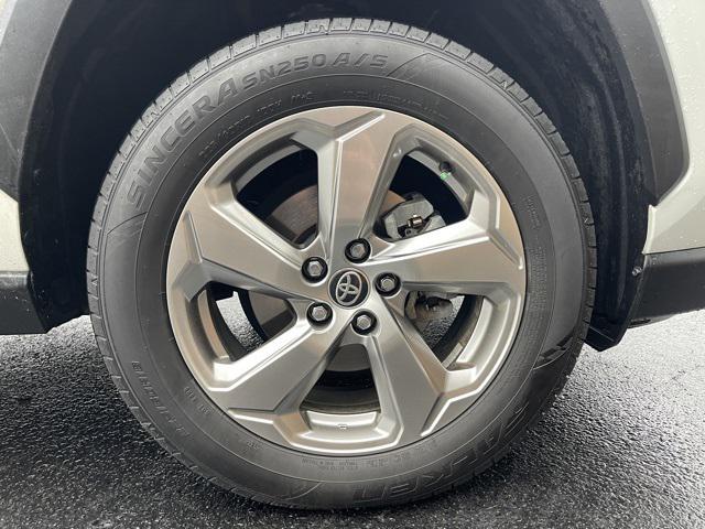 2021 Toyota RAV4 XLE Premium Hybrid