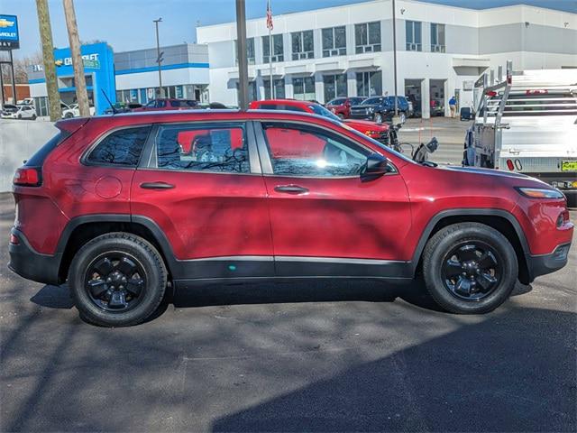 2016 Jeep Cherokee Sport