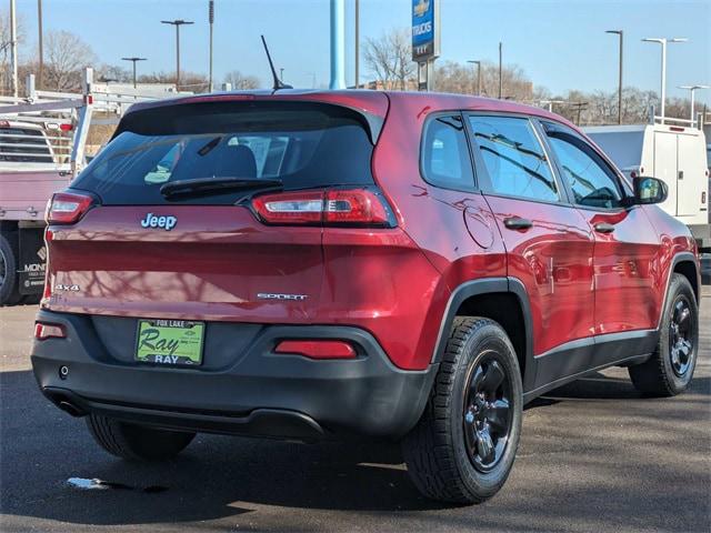 2016 Jeep Cherokee Sport