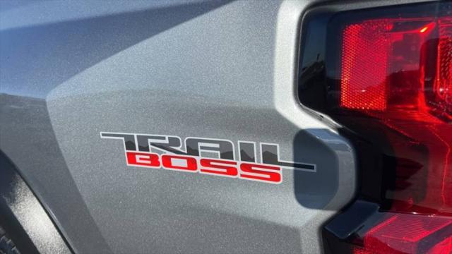 2023 Chevrolet Colorado 4WD Crew Cab Short Box Trail Boss