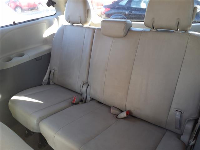 2012 Toyota Sienna XLE 7 Passenger Auto Access Se